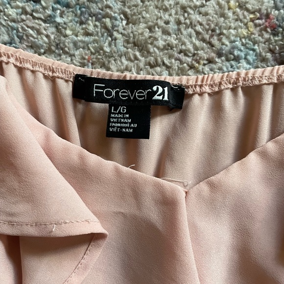 Blush Ruffle top - Picture 2 of 5